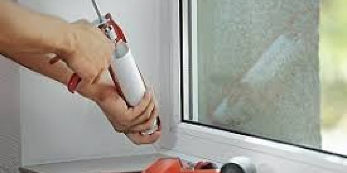 7 Reasons Why You Should Invest in Caulking Services This Year
