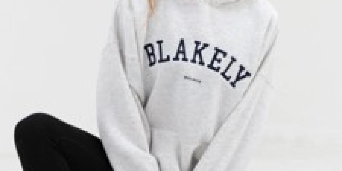 Comfort, Elevated: The Premium Feel of the Blakely Hoodie