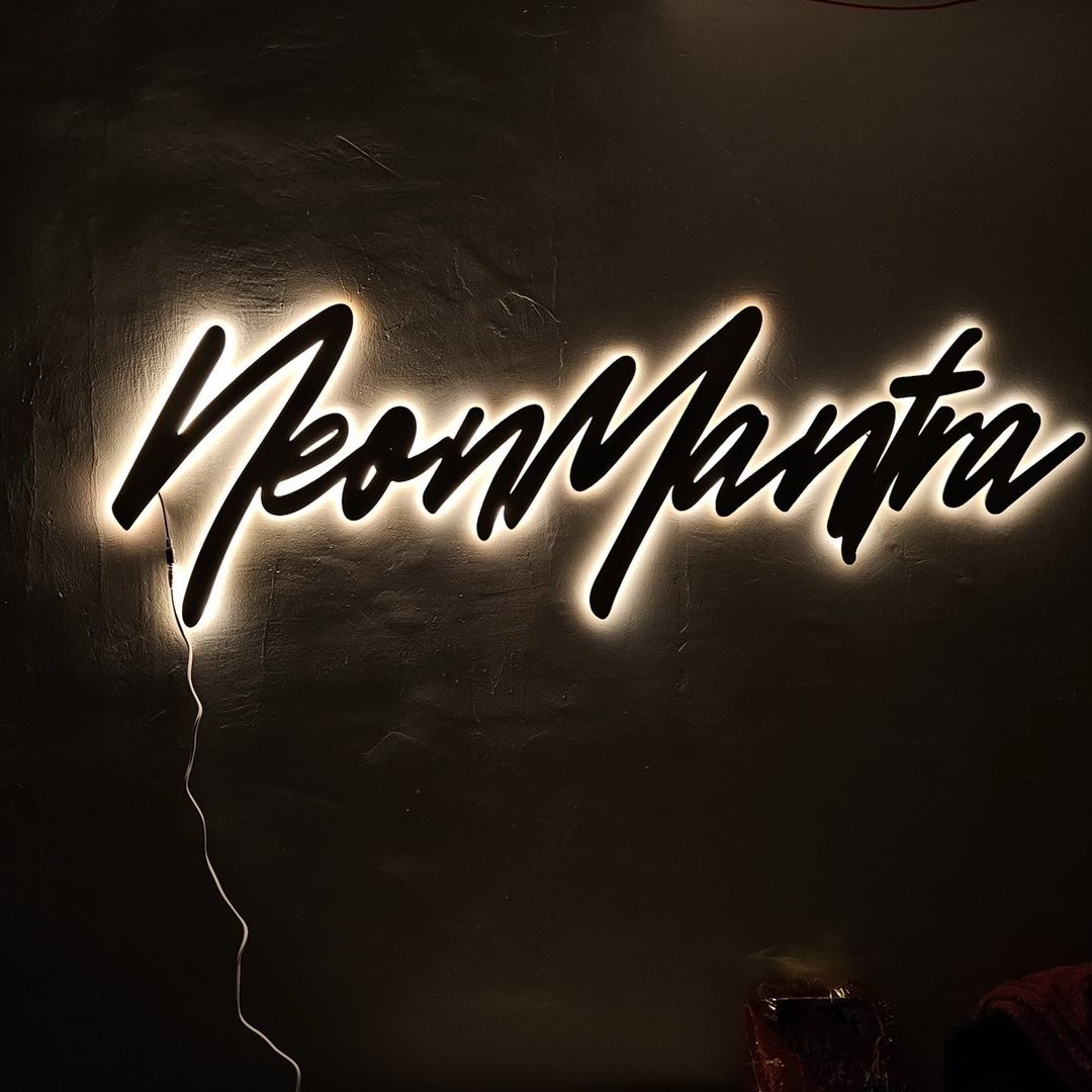 neonmantra Profile Picture