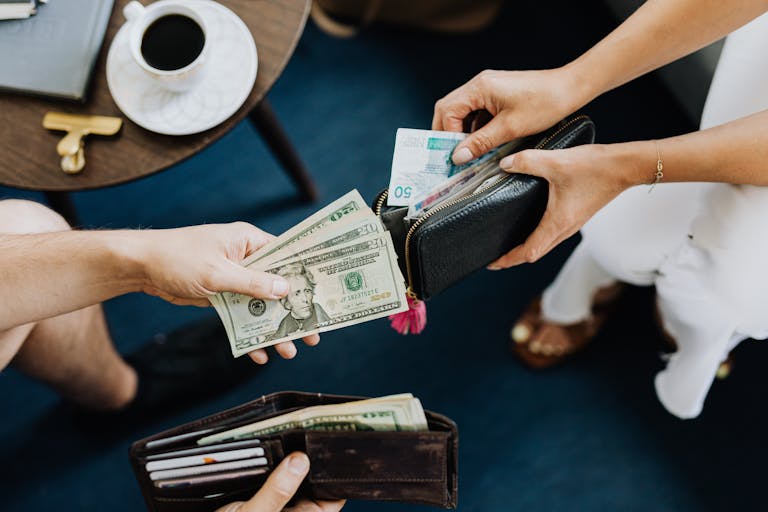 How to Get Currency Exchange for Small Business in Lithuania? - Free Articles Mania