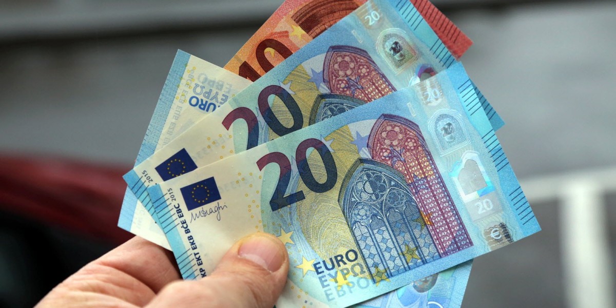 What “Buy Fake Pounds” Really Means and Why People Look for It