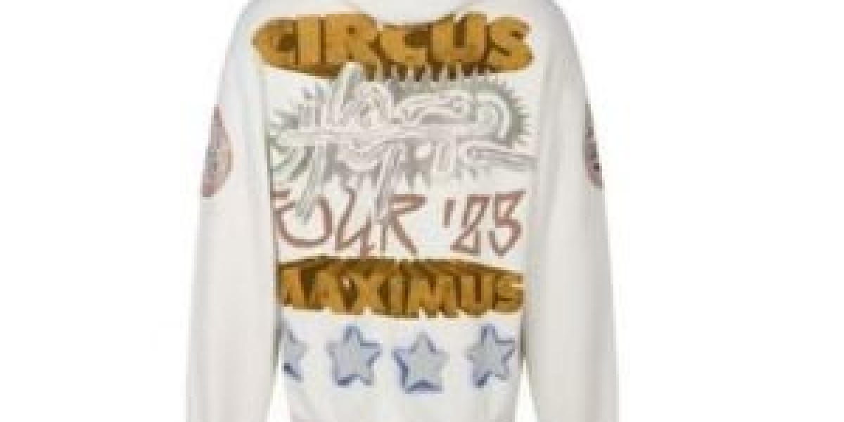 How Travis Scott Merch Enhances Streetwear Style