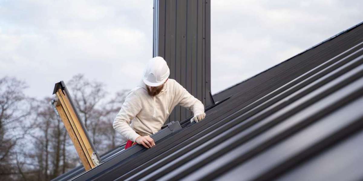 Metal Roofing Company & Commercial Roofing Contractors