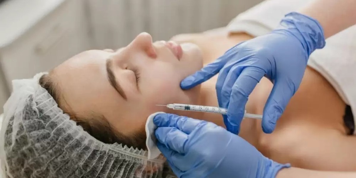 Experience Youthful Skin Instantly with the Best Dermatologist