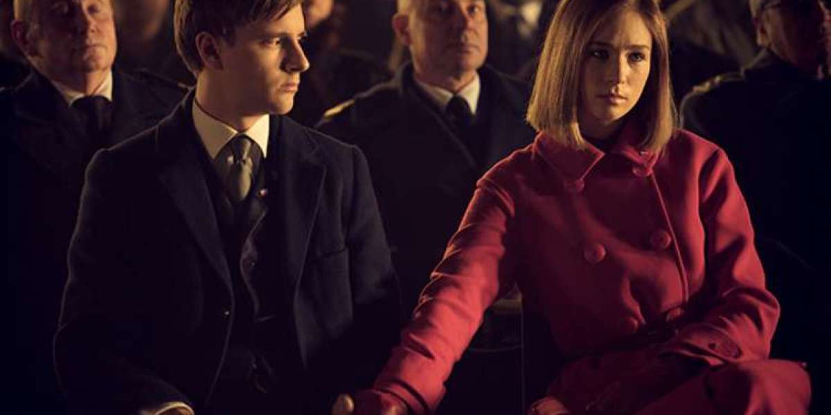 1983 Netflix Series – Poland's Dystopian Thriller