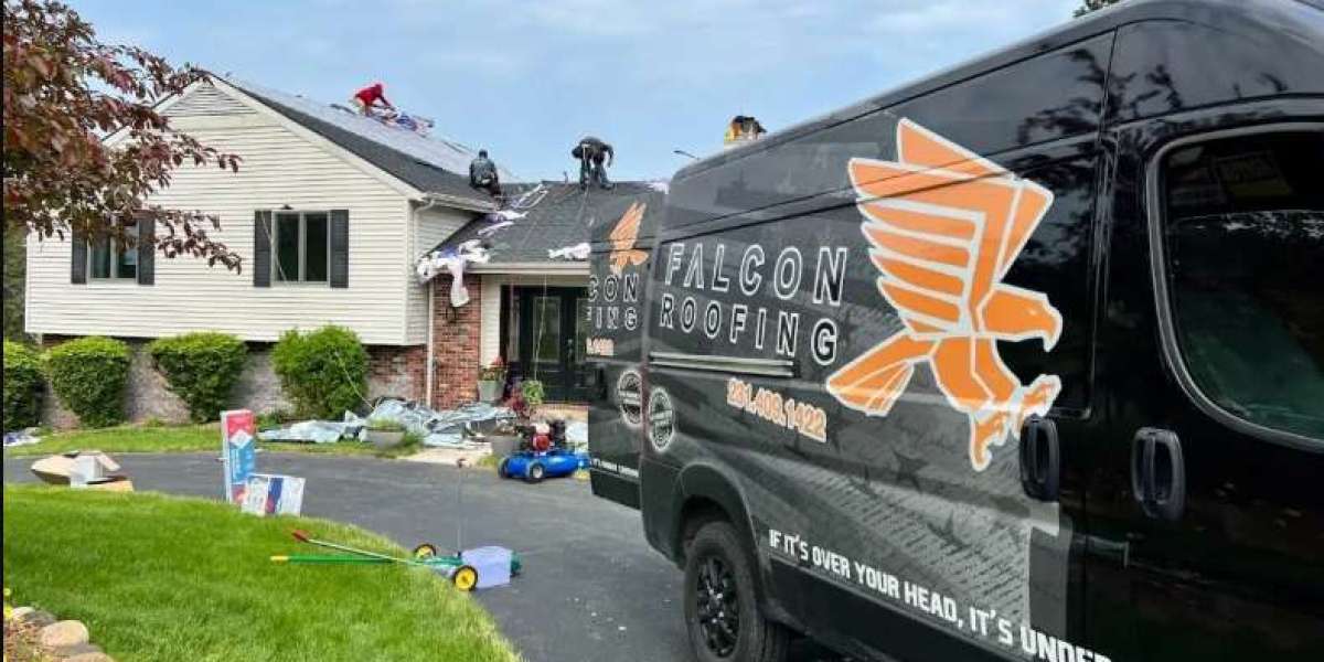 Emergency Roofing Services for Commercial Roof Protection