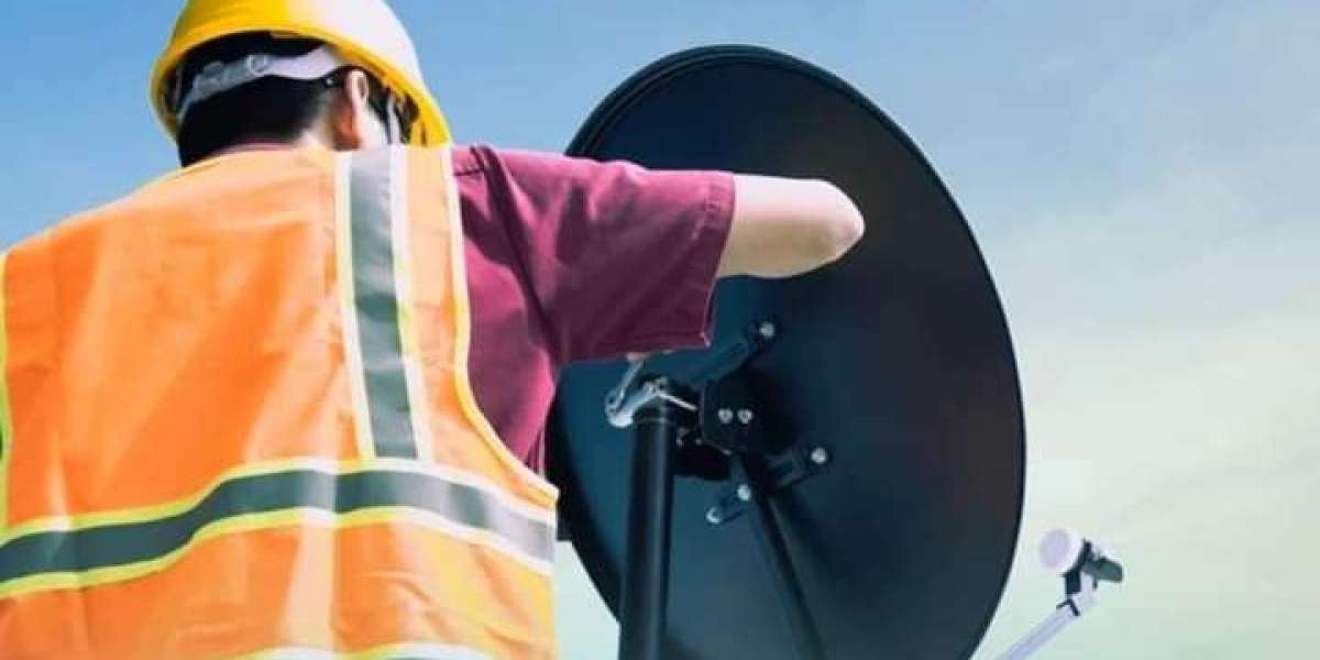Satellite Technician in Al Rawdatain – Top-Quality Dish Installation and Maintenance