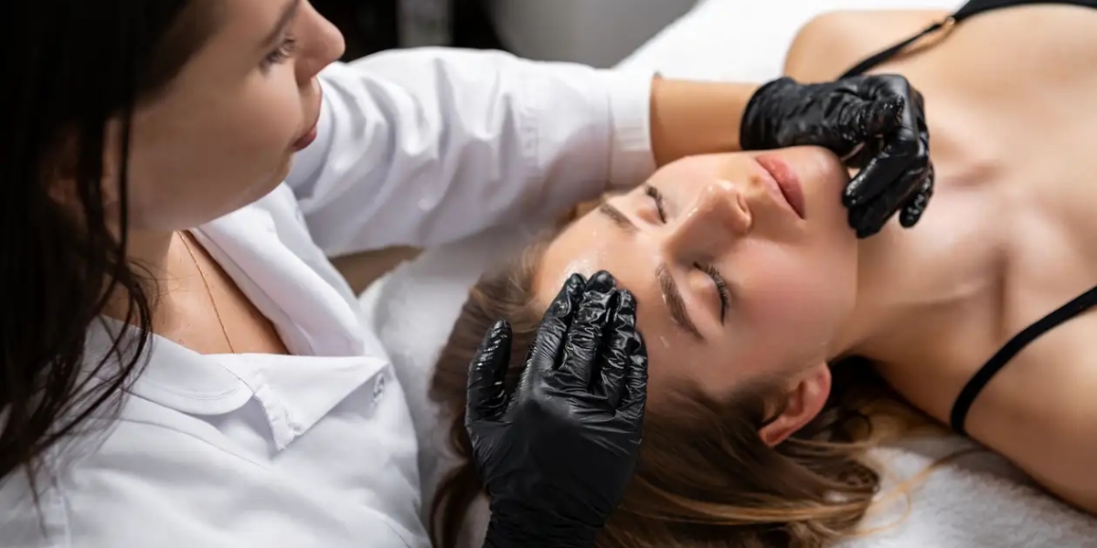 Why Cosmelan Peel Is Popular for Skin Care