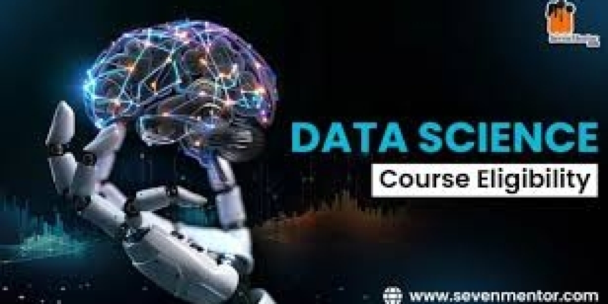 Understanding Mixed Feedback About Faculty Consistency in Data Science Training