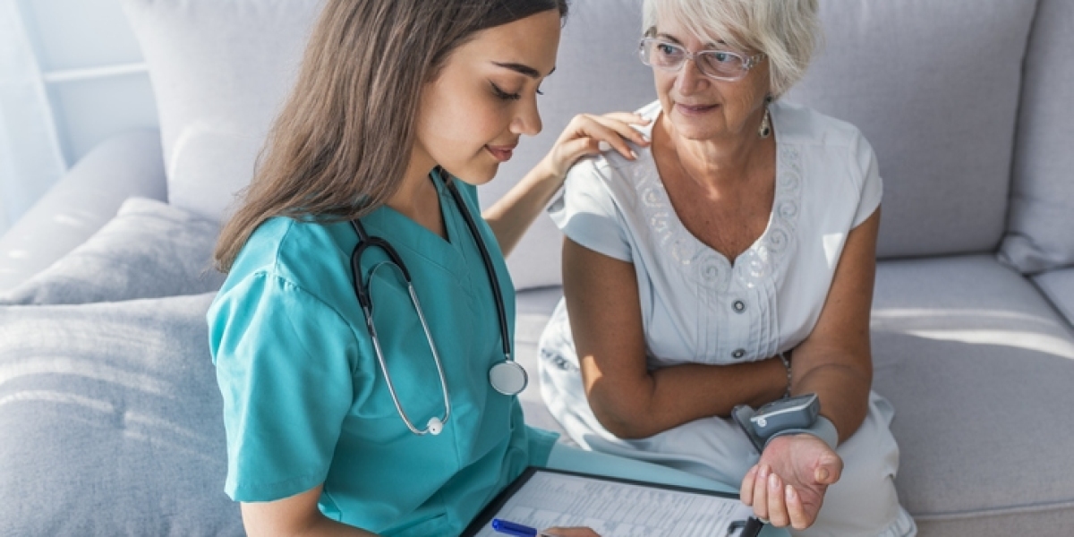 Which Care Giver in Dubai Is Best for Elderly Support