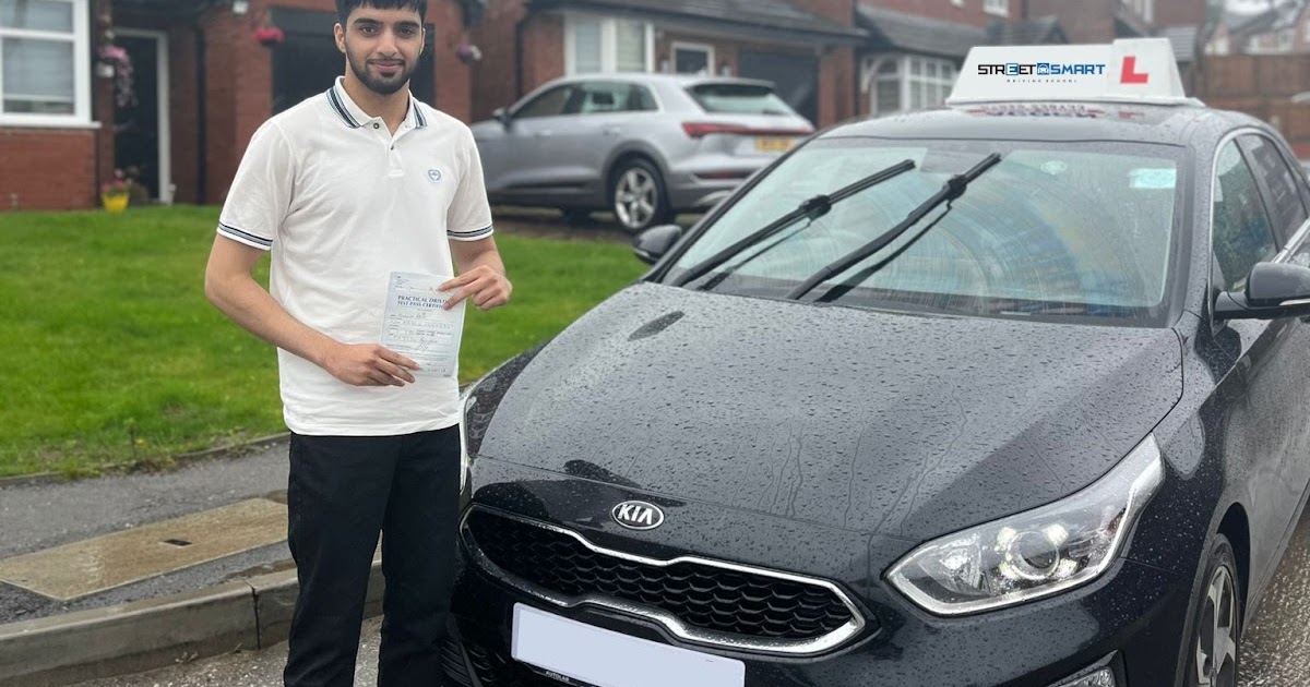 Choosing the Right Driving Instructor in Accrington: What Learners Should Know Before Booking Lessons