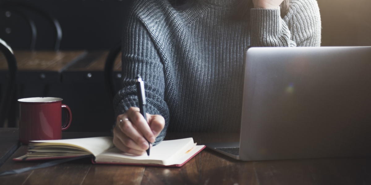 How Professional Speech Writers Help Create Memorable Presentations