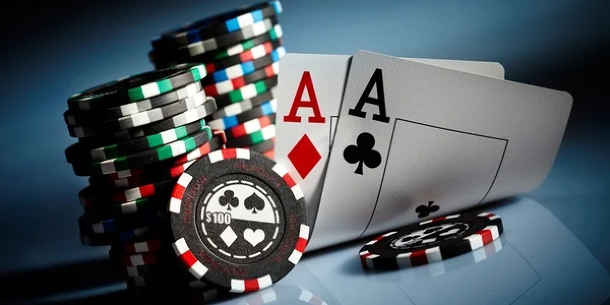 Poker Online Italia tra Licenze Varianti Bonus e Tornei