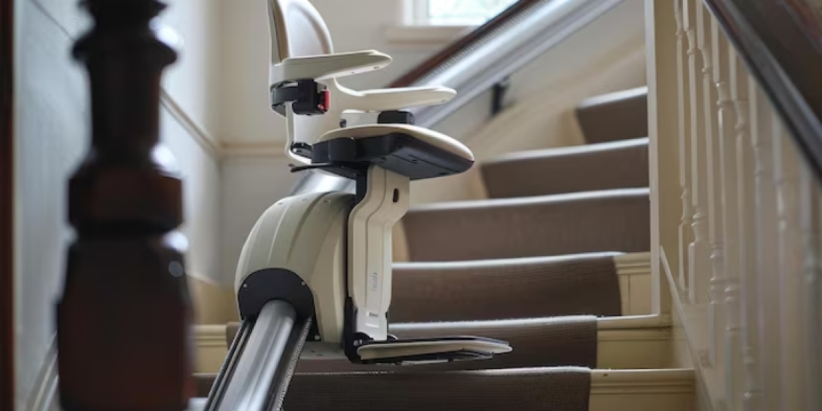 Stairlifts: A Practical Guide to Safer and More Comfortable Home Mobility