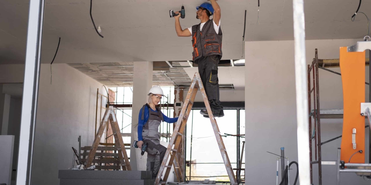 Cracked Walls and Worn Interiors? Is It Time to Renovate Your Dubai Villa?