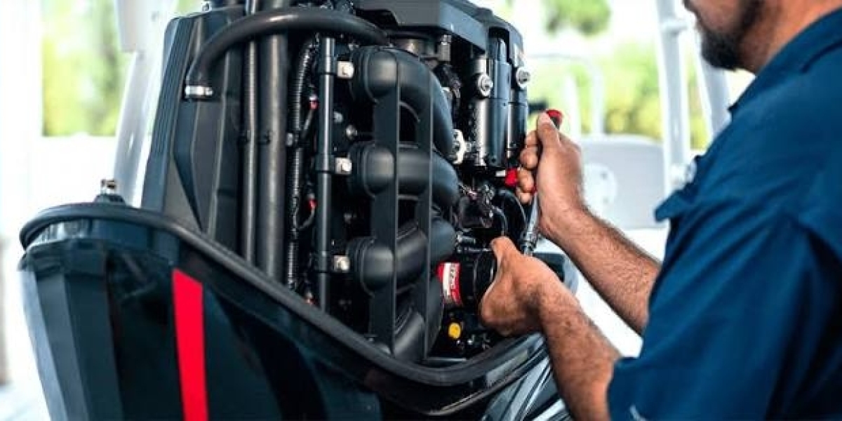 How Professional Outboard Engine Repair Keeps Your Boat Running Smoothly