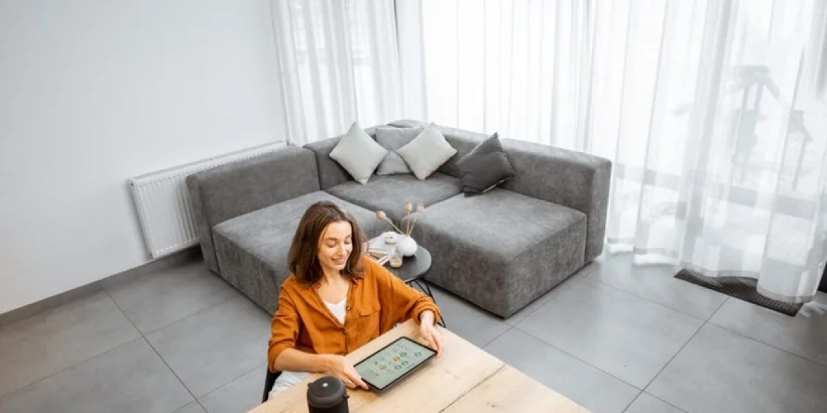 Home Automation Hub Guide: Simplify Control in Every Room