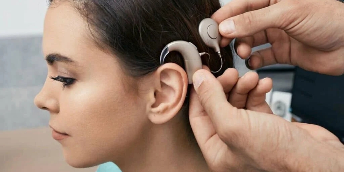 Hearing Suddenly Feels Different? When an Ear Clinic Check-Up Matters