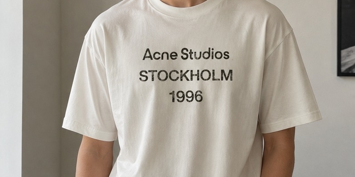Inside Acne Studios' Fall/Winter 2026 Collection: Establishment Chic Meets Heritage