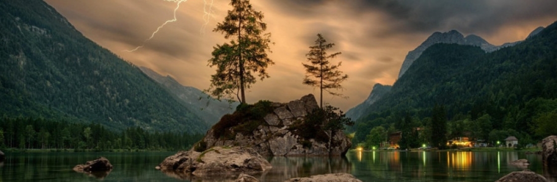 Leo Castles Cover Image