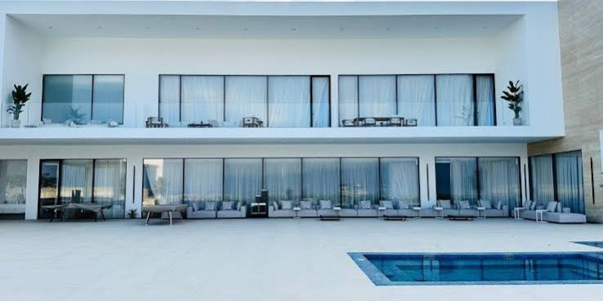 How Aluminium Facade Companies in UAE Approach Bespoke Exterior Designs