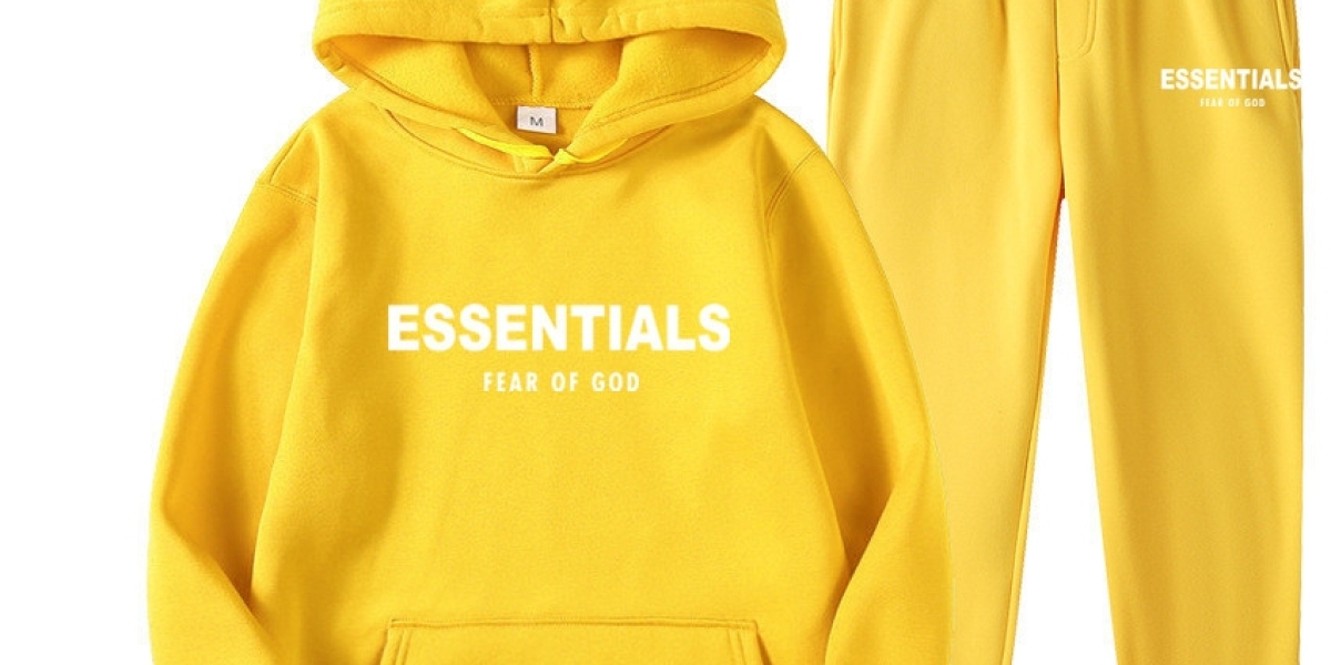 Essentials Hoodie – Modern Wardrobe Essential